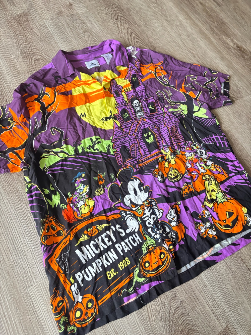 Mickey Mouse & Friends Halloween WovenShort Sleeve Graphic Disney Store - Picture 5 of 7